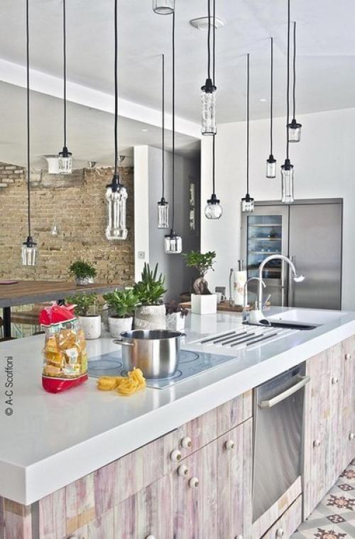 Масса креатива в уникальном лофте в Париже. 02