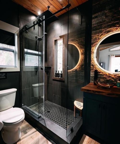 Вдали от шумного города, среди густых лесов и живописных гор, находился дом, который стал воплощением мечты многих людей о спокойствии и уединении. 06