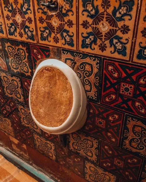 Арт - пространство квартира номер 6 помещается в доме архитектора Никонова на колокольной улице, 11. 03