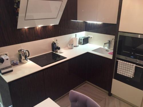 Здравствуйте!  Хочу показать вам нашу кухню. 04