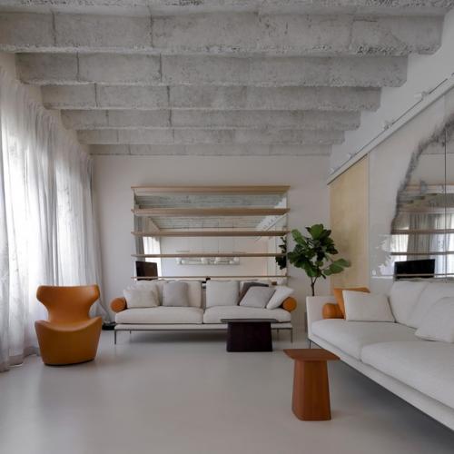 Белый лофт с зеркальными поверхностями в Загребе ч. 1. 03