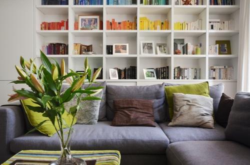 Апартаменты на Nevern Square в Лондоне: лаконичное цветовое решение и необычная стеклянная перегородка между кухней и спальней // 02. 02