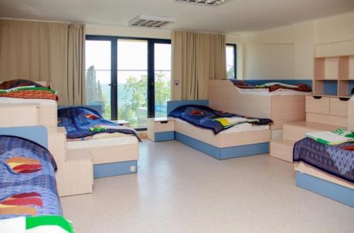 Озёрный.  Детский лагерь Озерный является одним из четырех лагерей комплекса прибрежный, был открыт 4 июля 1962 года. 02