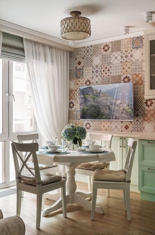 Чудесная кухня - столовая в квартире молодой семейной пары. 01