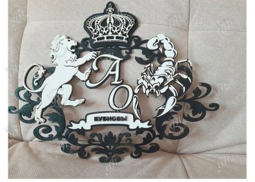 Семейный герб с инициалами жениха и невесты - это весьма важная деталь в декорировании свадьбы. 01