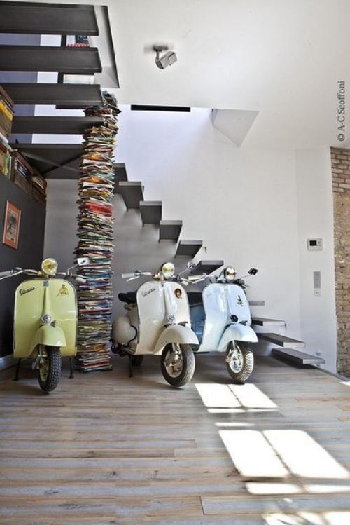 Масса креатива в уникальном лофте в Париже. 07