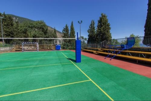 Озёрный.  Детский лагерь Озерный является одним из четырех лагерей комплекса прибрежный, был открыт 4 июля 1962 года. 06