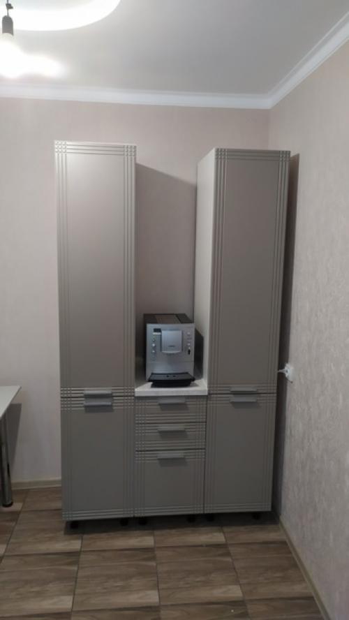 Бежевый цвет в интерьере кухни - это классика. 04