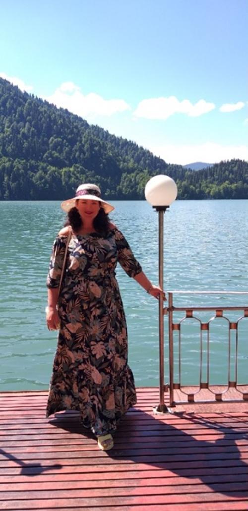 Сталинская дача на озере Рица. 07