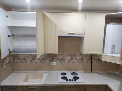 Бежевый цвет в интерьере кухни - это классика. 01