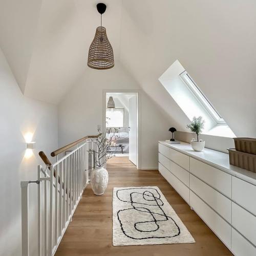 Еще один классический пример интерьера. 05