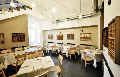 Ресторан - пиццерия Alla Lettera в Турине. 08