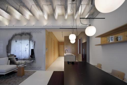 Белый лофт с зеркальными поверхностями в Загребе ч. 1. 08