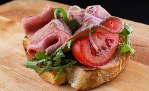 8 способов недорого поесть в модных местах Москвы. 05