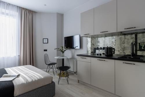 Интерьер маленькой гостевой студии всего 17 кв. 02