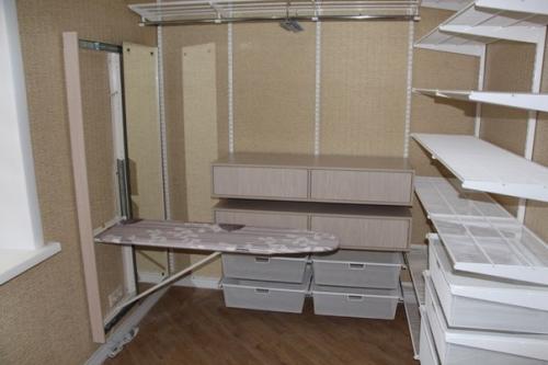 Где спрятать гладильную доску. 05