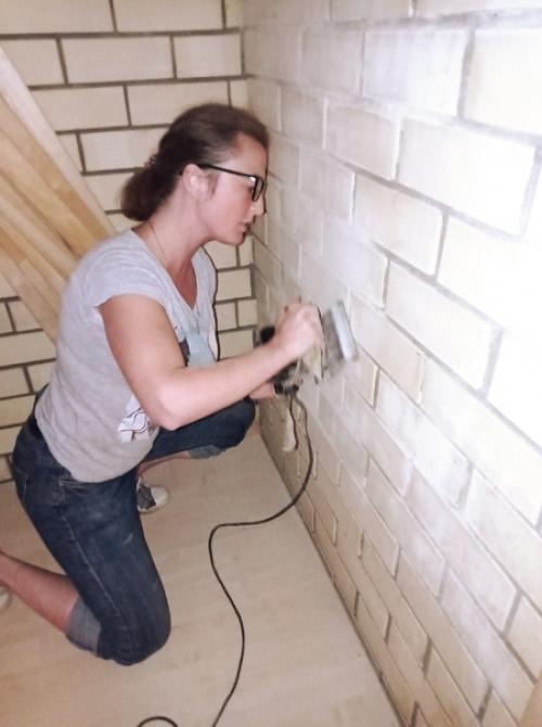 В воскресенье я собирала волю в кулак и разбирала балкон. 01