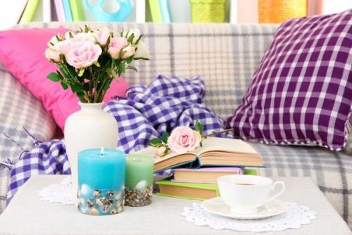 Часто так бывает, что нам хочется перемен, но не в собственном облике, а в дизайне интерьера жилья. 03