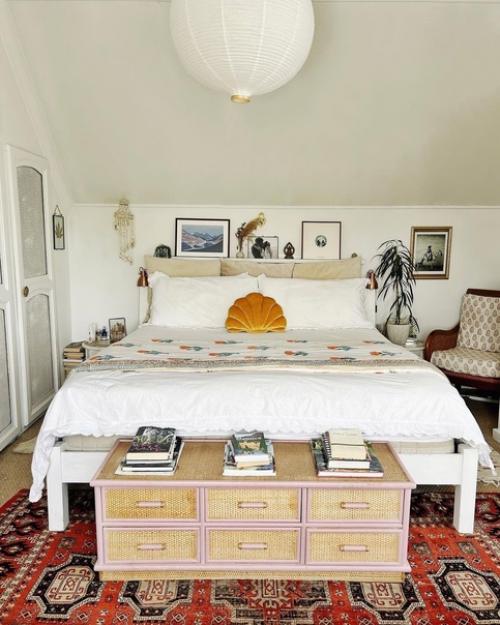 Гамак в гостиной, доска для сёрфинга на потолке кухни, зелёное пианино … только вам решать, как выразить в интерьере свою индивидуальность! 04