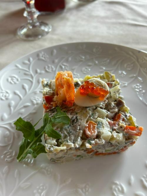 Гагрипш.  Наверное, самый известный ресторан в Абхазии, расположенный в приморском парке старой Гагры. 07