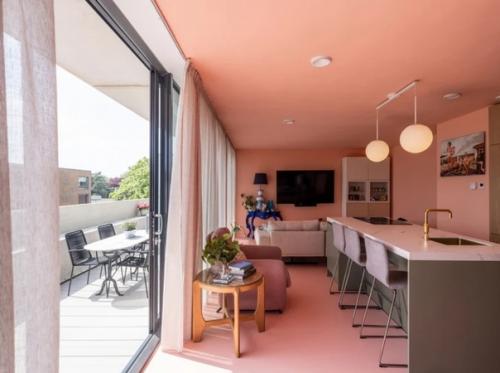 Реконструкция заброшенной церкви под жилой дом в Роттердаме. 07