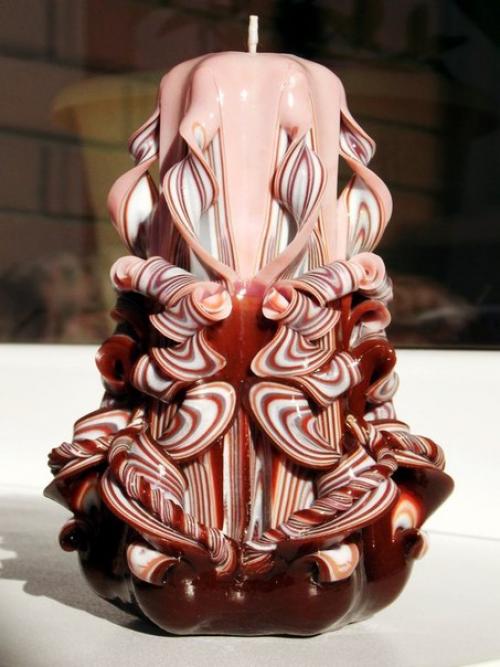 Резные свечи ручной работы являются теплым и светлым подарком для самых любимых и близких людей. 04
