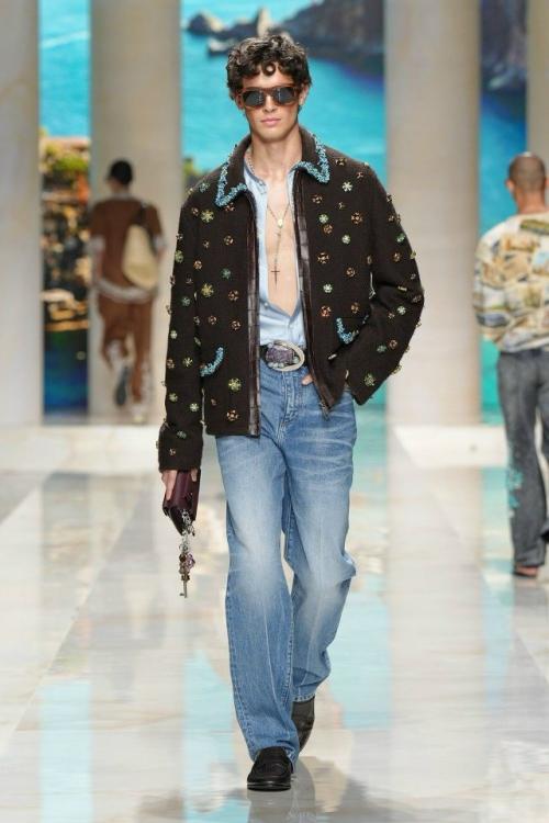 Джинсы Dolce & Gabbana весна - лето 2027: праздничный мы деним (листайте). 07