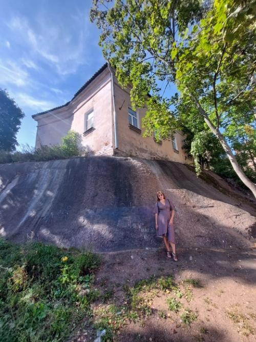 В самом сердце старого Выборга находится таверна, которая славится своими блюдами исторической кухни. 07