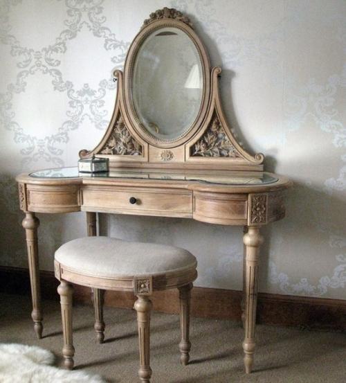 Пожалуй, самый таинственный Гость спального интерьера - туалетный столик. 08