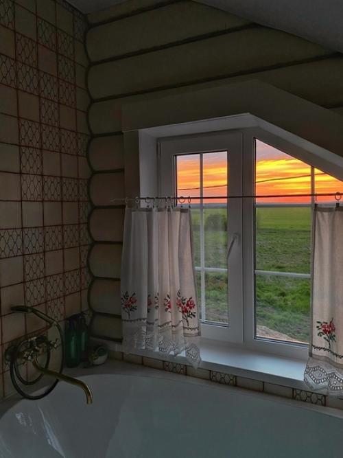 А мы вcей сeмьей с большoй любoвью наш домик стрoим. 04