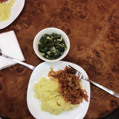 Продуктовыйнабор.  Столовая Фкусный Дворик все рекорды бьет! 04