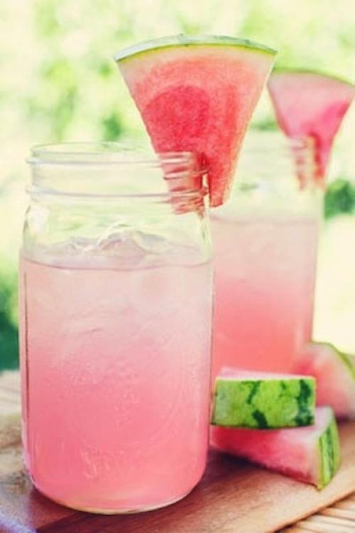 Где попробовать самый необычный домашний лимонад в Петербурге. 04