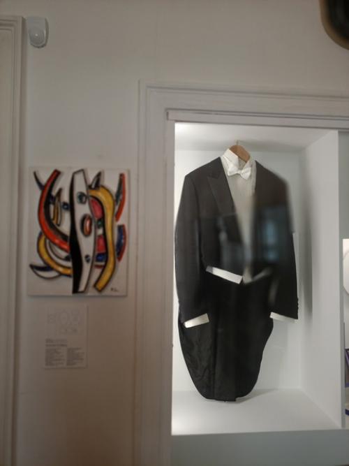 Первые ассоциации, когда попадаешь в квартиру Майи Плисецкой и Родиона Щедрина на тверской в Москве, это прыжок и полет. 03