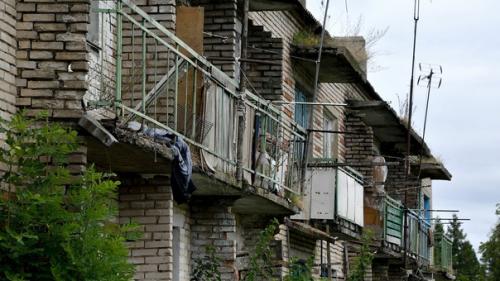 Мы никому не нужны: куда деваться жителям Заброшки под минском. 01