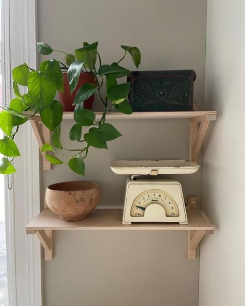 Интерьер мужской квартиры, в которой хозяин пытается создать домашний уют. 04