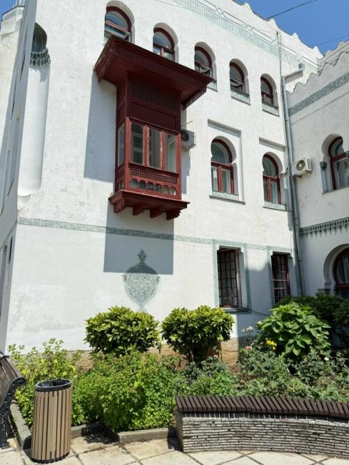 Еще один красивый дворец в Крыму - дюльбер (в переводе с тюркского - великолепный. 03