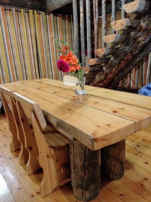 Наша кухня - столовая в доме из сухостойной карельской сосны. 03