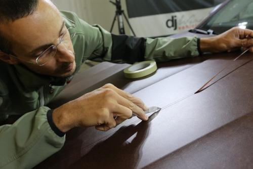 Итальянские студенты Skoda Superb с кожаным кузовом построили.