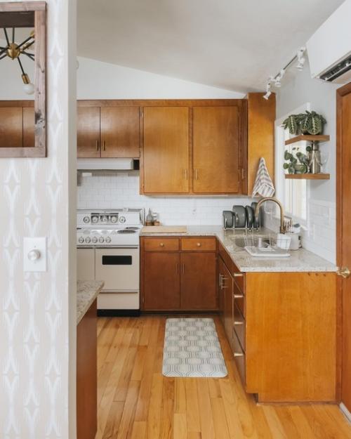 Деревянная мебель в интерьере современного американского дома. 05