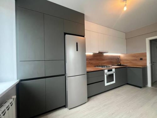 Красивая мебель установлена. 03