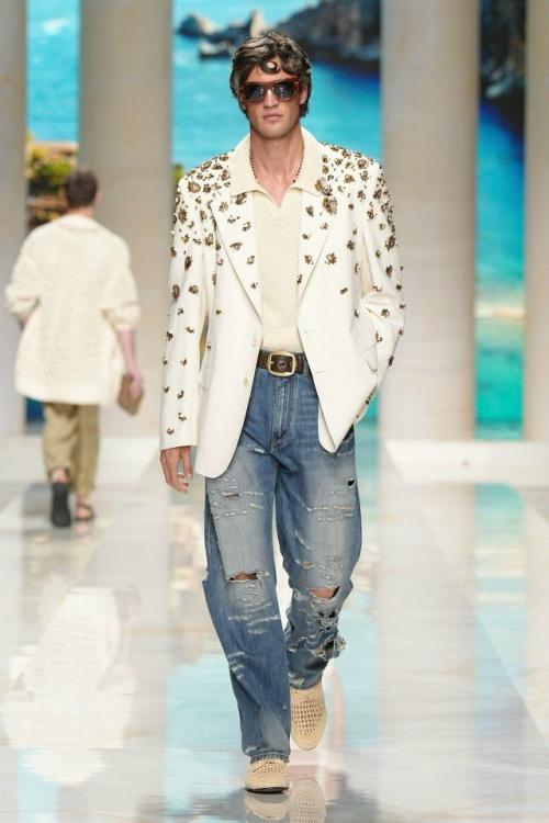 Джинсы Dolce & Gabbana весна - лето 2027: праздничный мы деним (листайте). 06