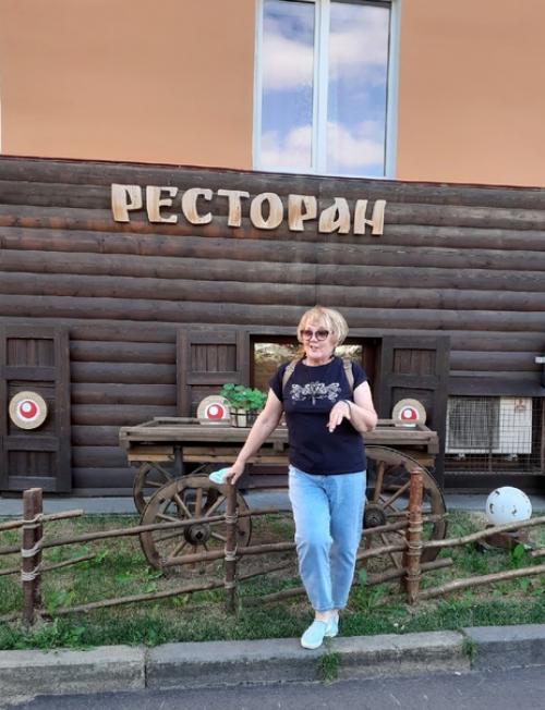 Первый и единственный в мире ресторан традиционной карельской кухни с порога затягивает вас в мир загадочный и таинственный. 02