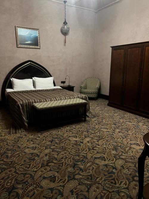 Останавливались мы в отеле - бутике Лермонтов. 05