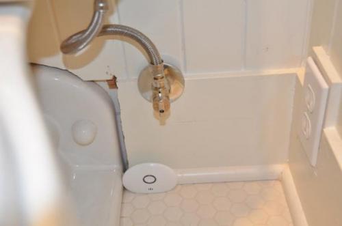 Беспроводный датчик протечек: правила монтажа своими руками. 04