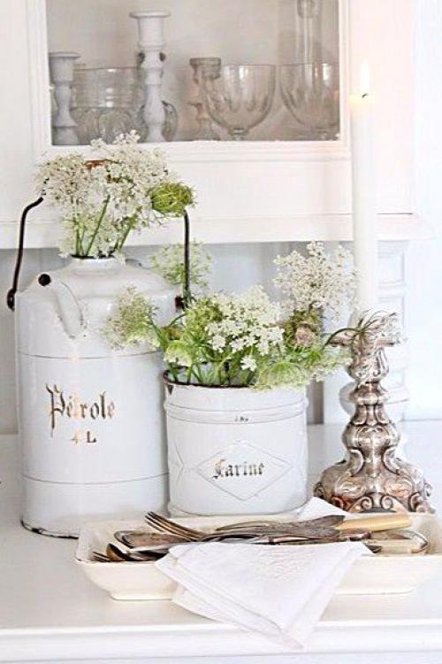 Для интерьера в стиле винтаж характерно множество мелочей. 04