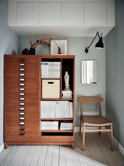 Альбом номер 2. кирпичная стена, винтажные нотки и белая лестница: необычная квартира в Швеции. 03