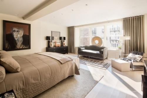 Элегантная современная квартира находится в Нью-йорке, США. 07