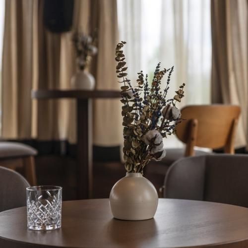 Мы уже показали какое преображение к навигации 2020 года получил наш теплоход Константин Коротков. 08