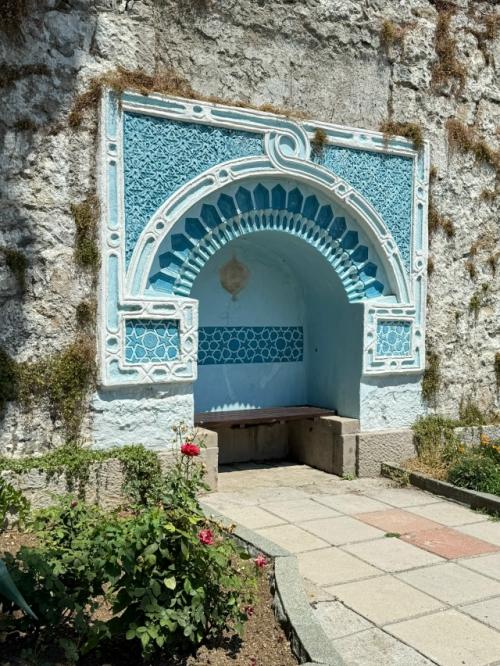 Еще один красивый дворец в Крыму - дюльбер (в переводе с тюркского - великолепный. 01