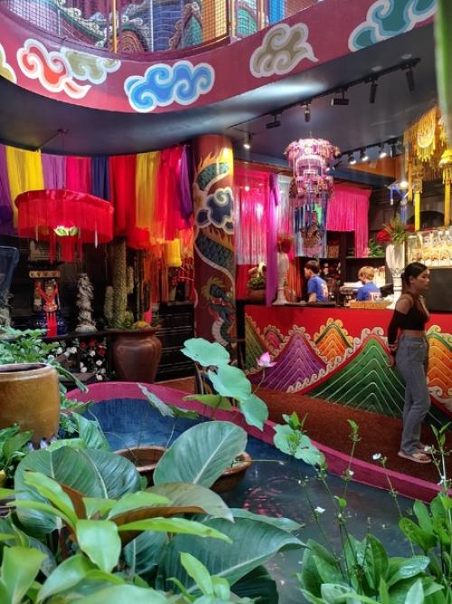 Кафе под дождем. 06